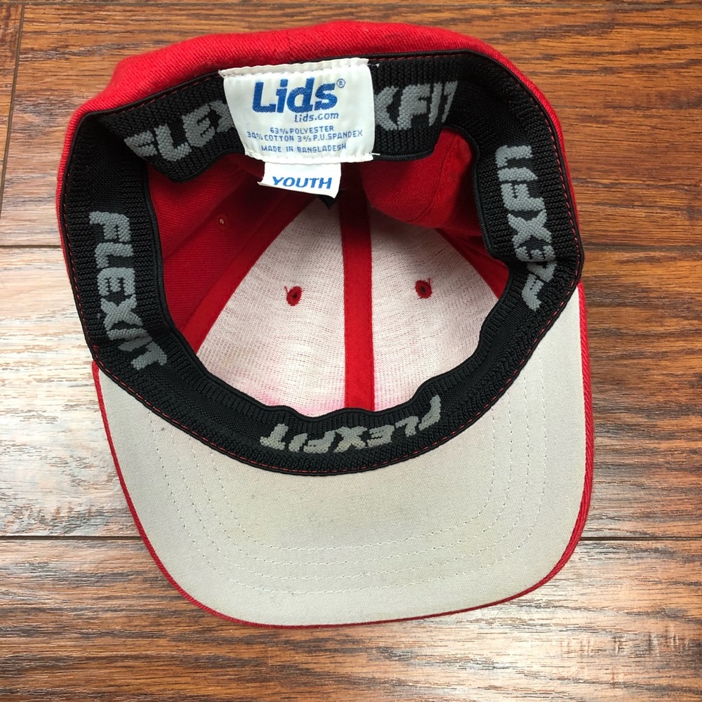 Red Hat Fitted - Picture 3 of 4
